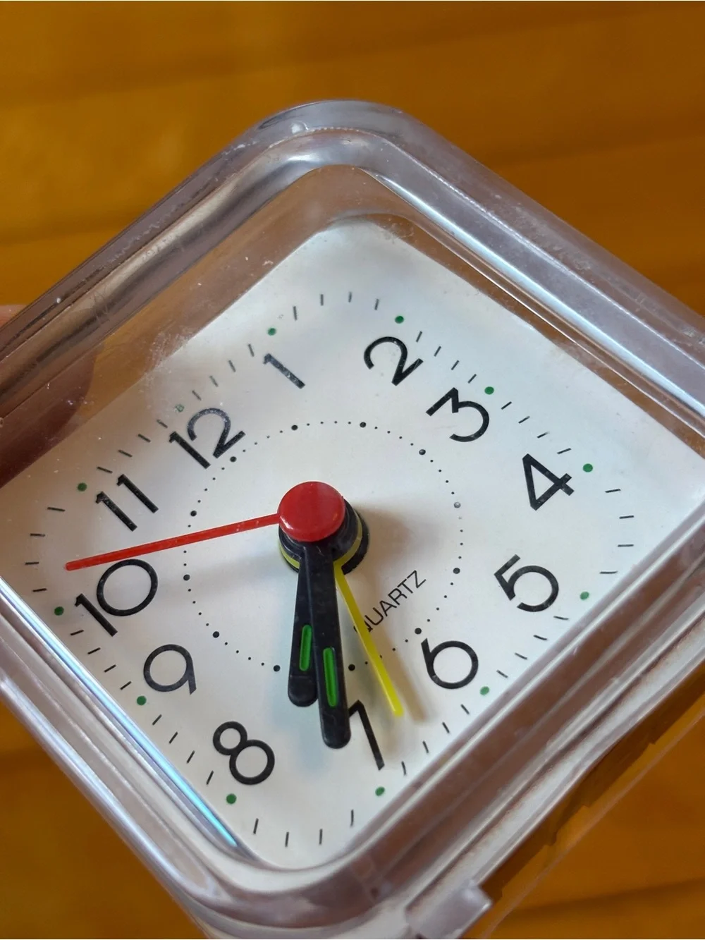 GUC Vintage Mini Quartz Minimalist Transparent Clear Acrylic Travel Alarm Clock